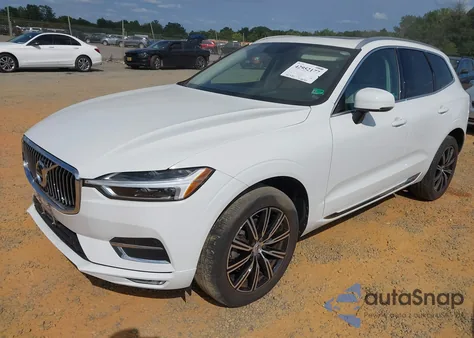 2020 Volvo Xc60 T5 Inscription z USA, uszkodzony, nr VIN YV4102RL8L1535974